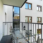 Przytulny Z Balkonem W Centrum Poznania By Renters