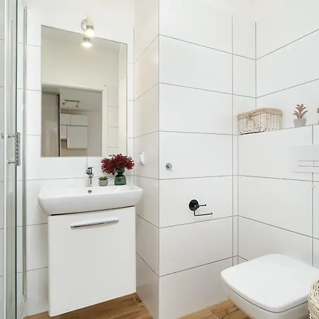 شقة Przytulny Z Balkonem W Centrum Poznania By Renters *